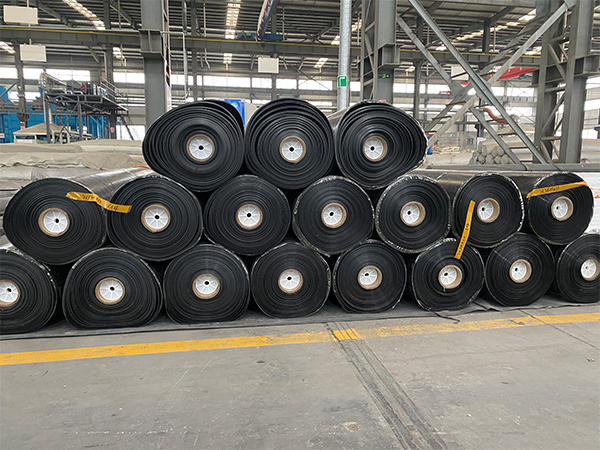 填埋場鋪設防滲土工膜為何要考慮預留量? 填埋場鋪設防滲土工膜為何要考慮預留量?