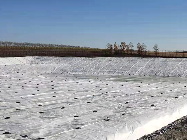 復合土工膜施工中有哪四種搭建方法? 復合土工膜施工中有哪四種搭建方法?