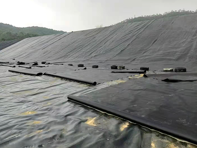 污水處理防滲土工膜鋪設時的注意事項 污水處理防滲土工膜鋪設時的注意事項
