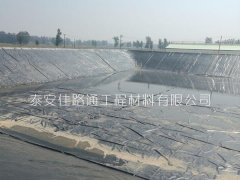 養(yǎng)殖防滲膜的生產(chǎn)為何要加入碳黑？