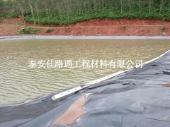 如何提升魚(yú)塘防滲膜的基本使用時(shí)間？
