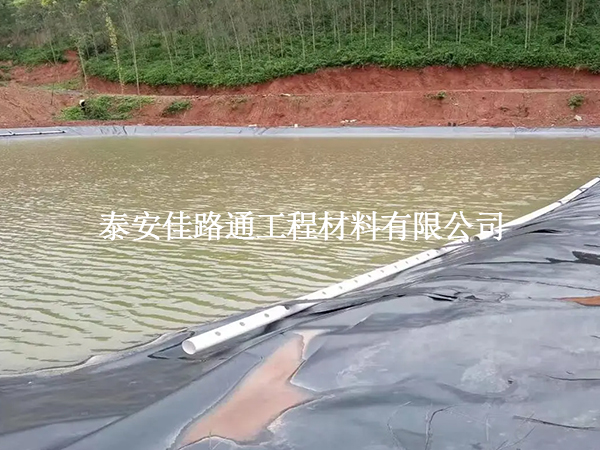 如何提升魚塘防滲膜的基本使用時間? 如何提升魚塘防滲膜的基本使用時間?