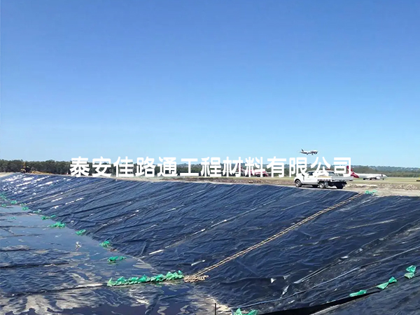 魚蝦養殖防滲膜的施工如何保證坡面防滲效果? 魚蝦養殖防滲膜的施工如何保證坡面防滲效果?
