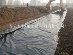 焊接機焊接魚塘防滲膜施工規(guī)范：簡約高效，創(chuàng)