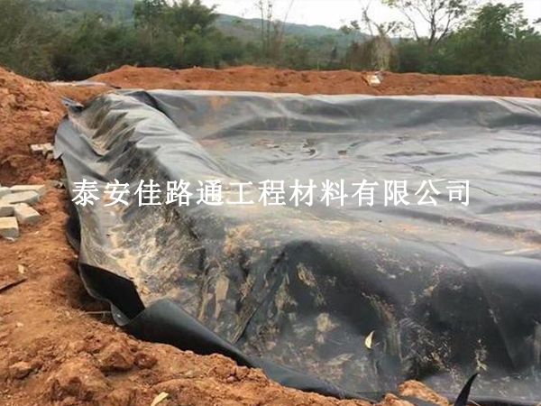 污水處理防滲膜直角撕裂強(qiáng)度的影響因素:深度剖析 污水處理防滲膜直角撕裂強(qiáng)度的影響因素:深度剖析