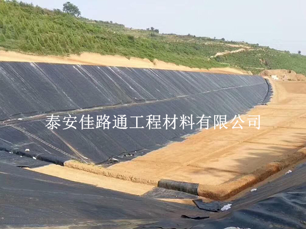 污水處理調節池防滲膜修復項目實踐與探索 污水處理調節池防滲膜修復項目實踐與探索