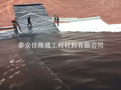 污水處理防滲膜損壞，這 5 大自然因素是主要原